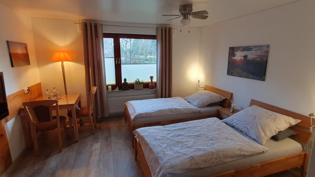 Ruhige Gastesuite Mit Fruhstuck Rhauderfehn Exterior foto
